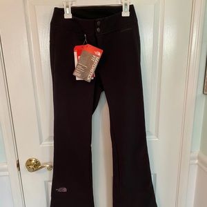 Brand new, never worn North Face snow pants